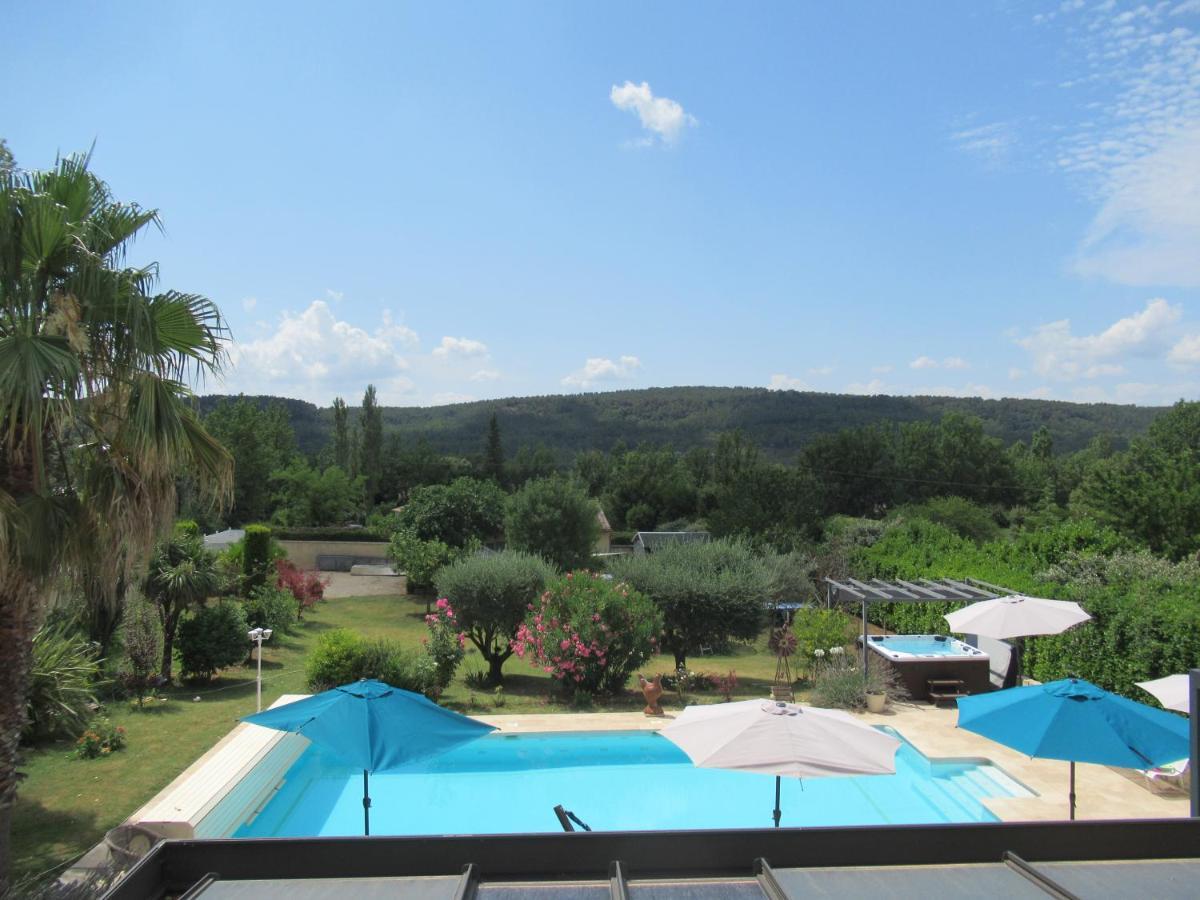 Villa LE Cabanon des hirondelles Villecroze Exterior foto